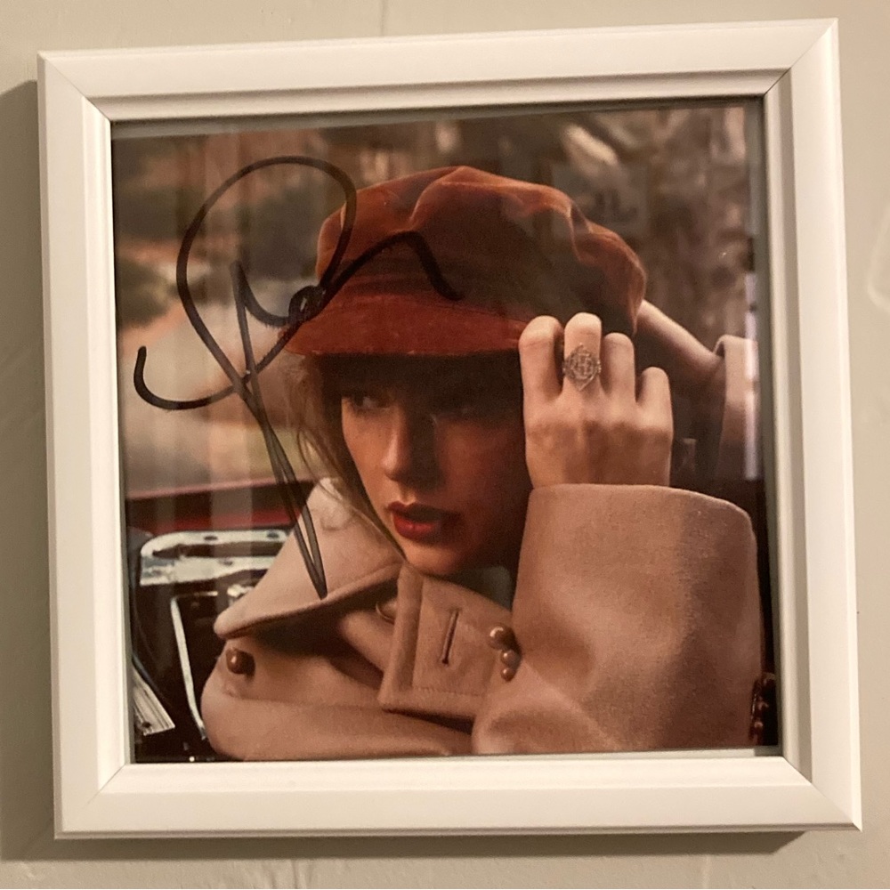 Signed Red (Taylor’s Version) cd